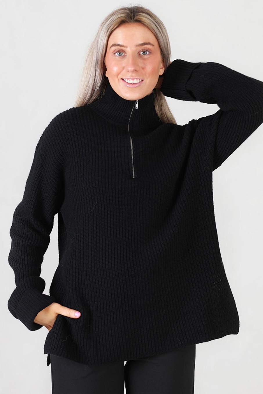 Klaer Minimum | Charlottes Sweater Black