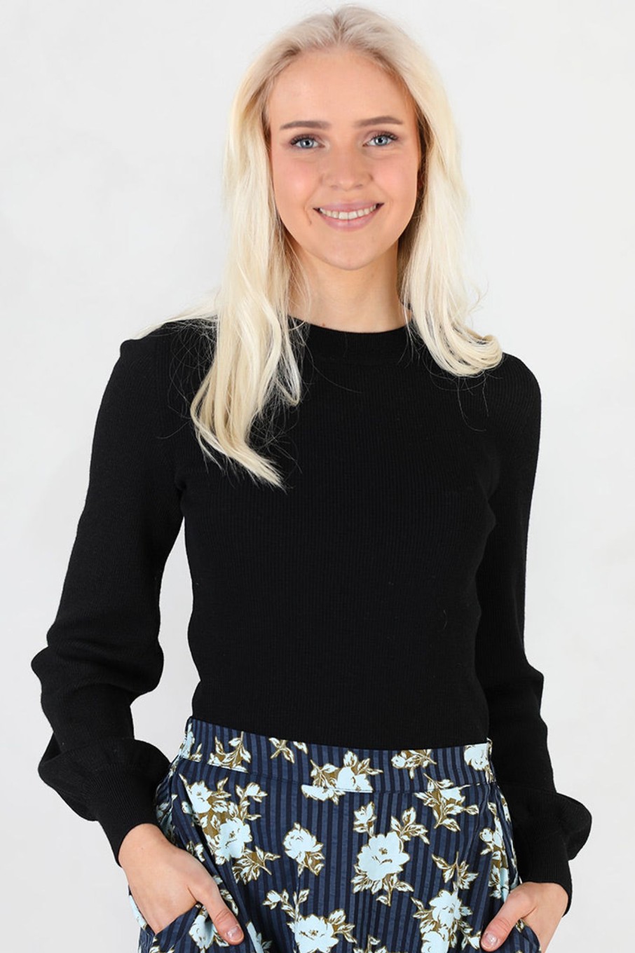 Klaer Ella u0026 il | Mathilda Merino Sweater Black